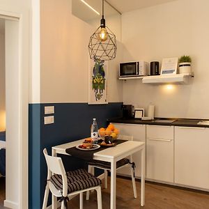Augusto one-room apartment - Rimini center - Corso51
